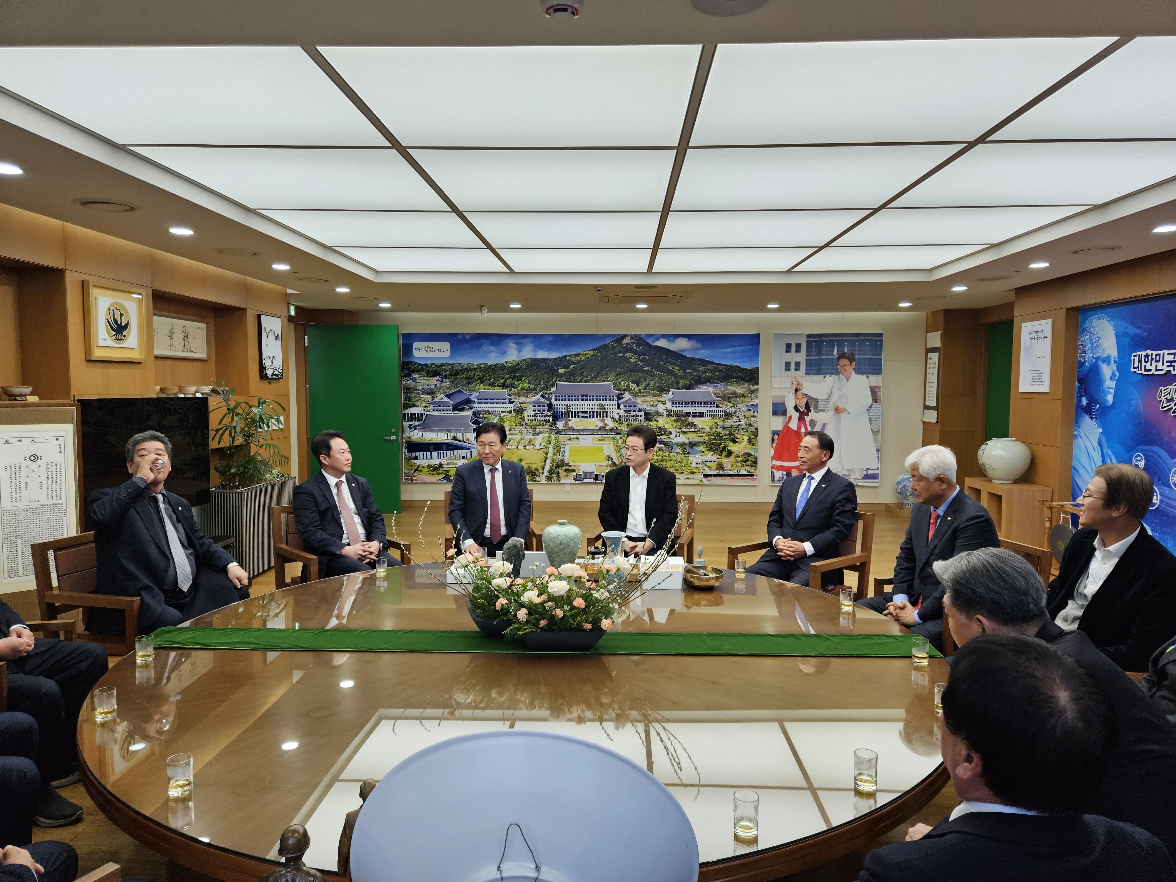 KakaoTalk_20240118_143642686_01.jpg 이미지입니다.