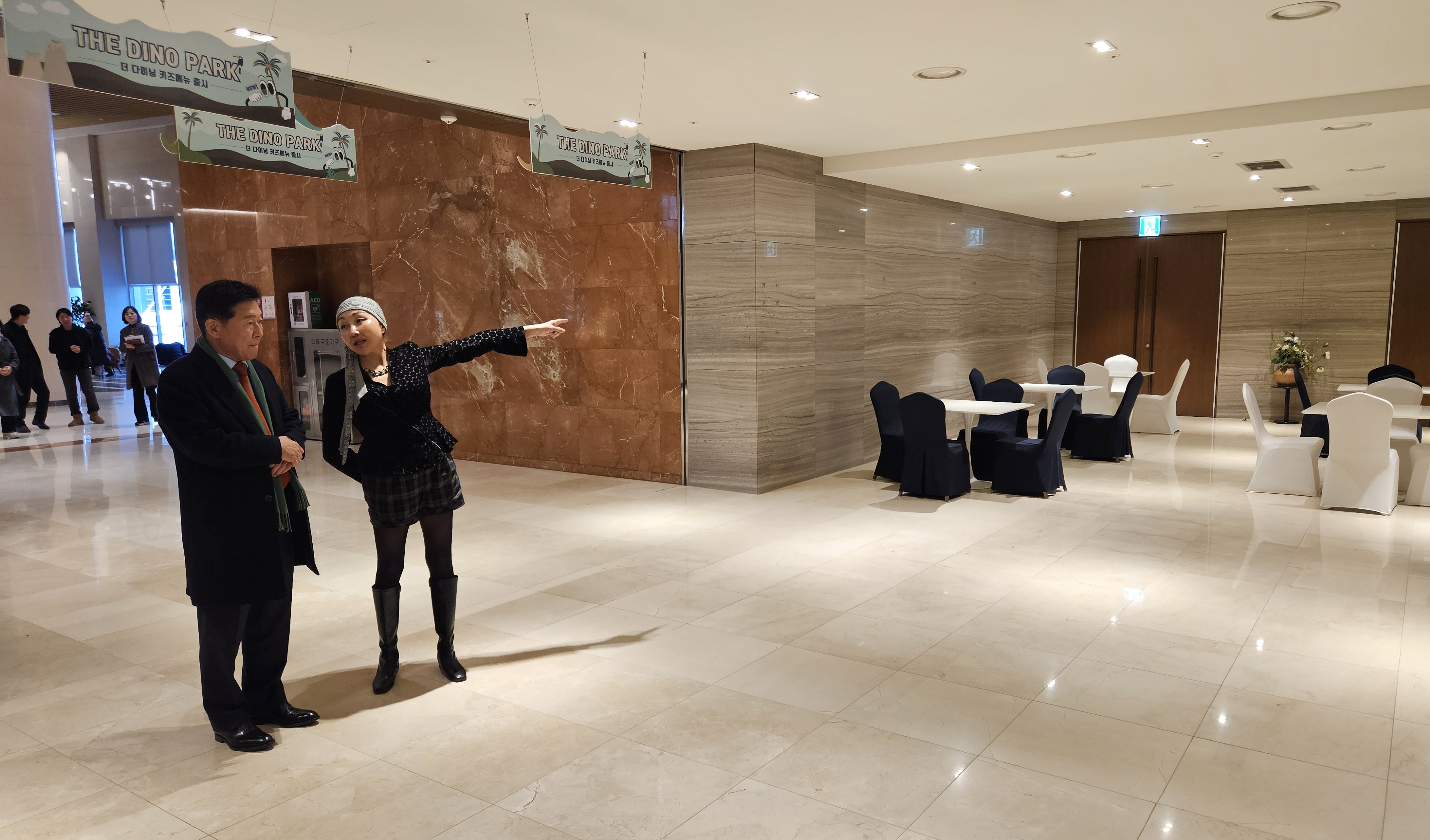 2145735384_01.jpg 이미지입니다.