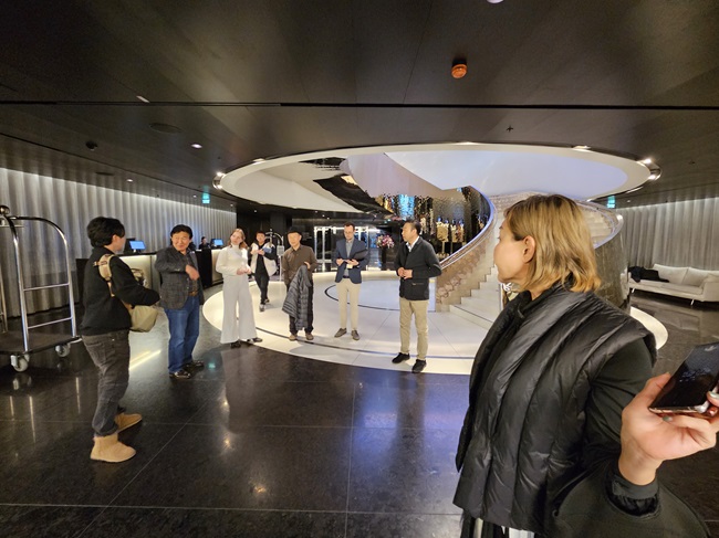 KakaoTalk_20240311_041629288.jpg 이미지입니다.