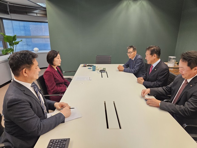 KakaoTalk_20240322_170717637_03.jpg 이미지입니다.