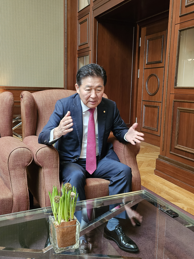 3.png 이미지입니다.