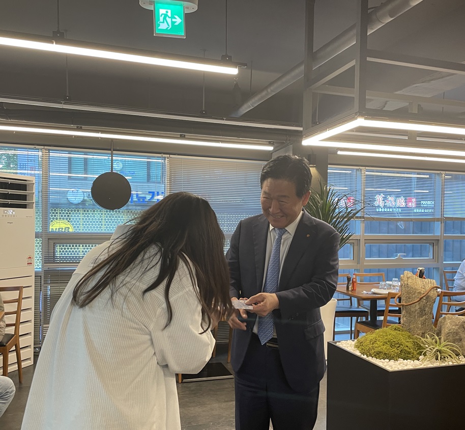 KakaoTalk_20240510_200920945_01.jpg 이미지입니다.