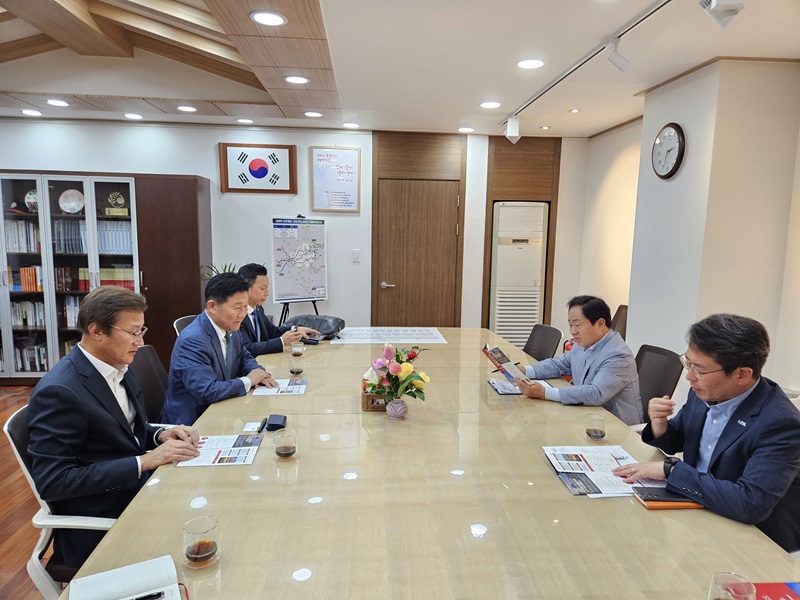 KakaoTalk_20240702_145629429.jpg 이미지입니다.