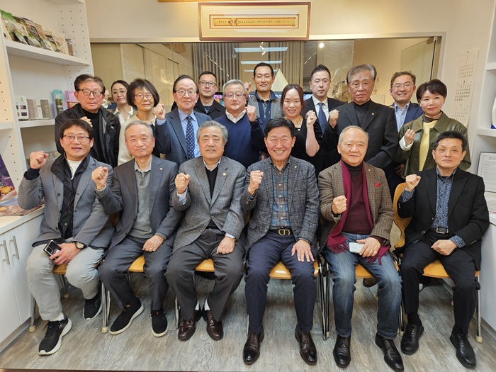 KakaoTalk_20250413_132342927.jpg 이미지입니다.