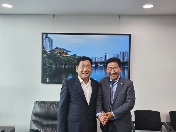 박성민 의원 (2).jpg 이미지입니다.